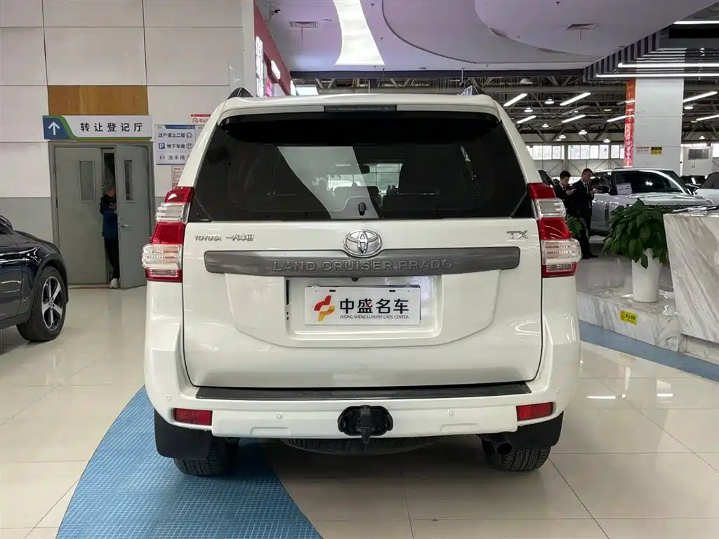 Toyota Prado 2017 — фото 5