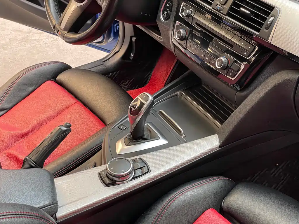 BMW 3 Series 2016 — фото 16