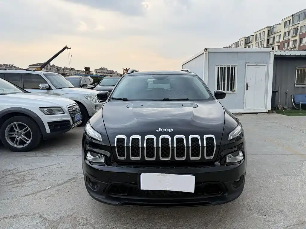 Jeep Cherokee 2016 — фото 2