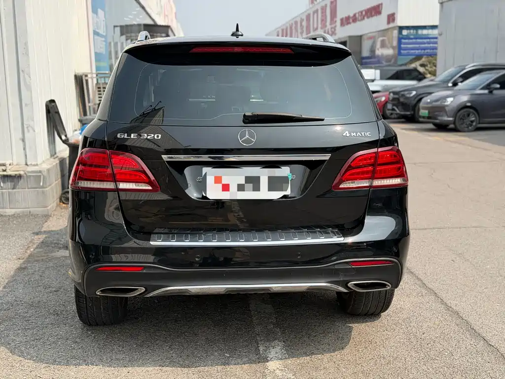 Mercedes-Benz GLE 2017 — фото 4