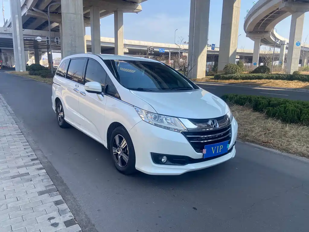 Honda Odyssey 2018 — фото 4