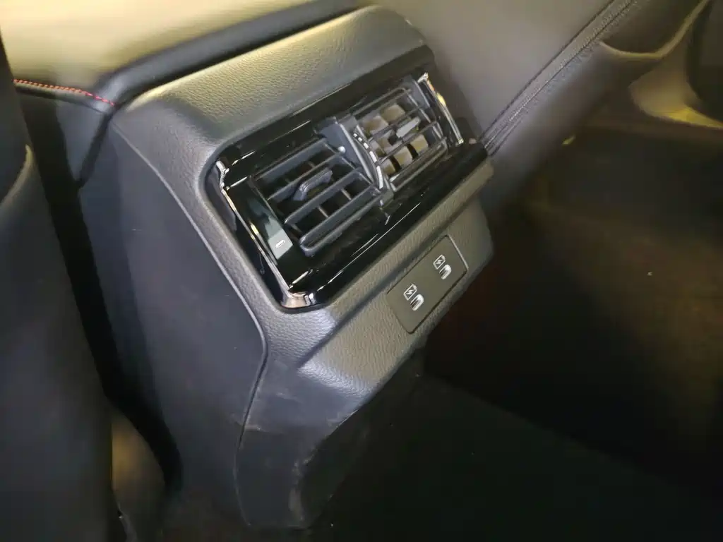 Honda Accord 2023 — фото 25