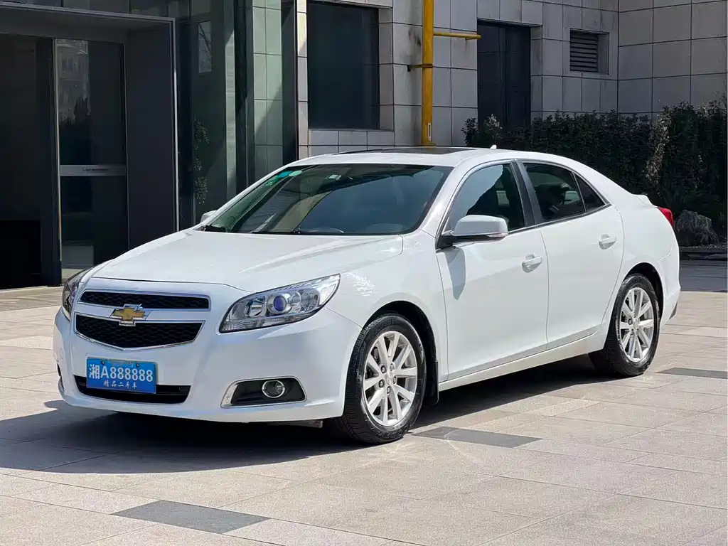 Chevrolet Malibu 2014 — фото 1