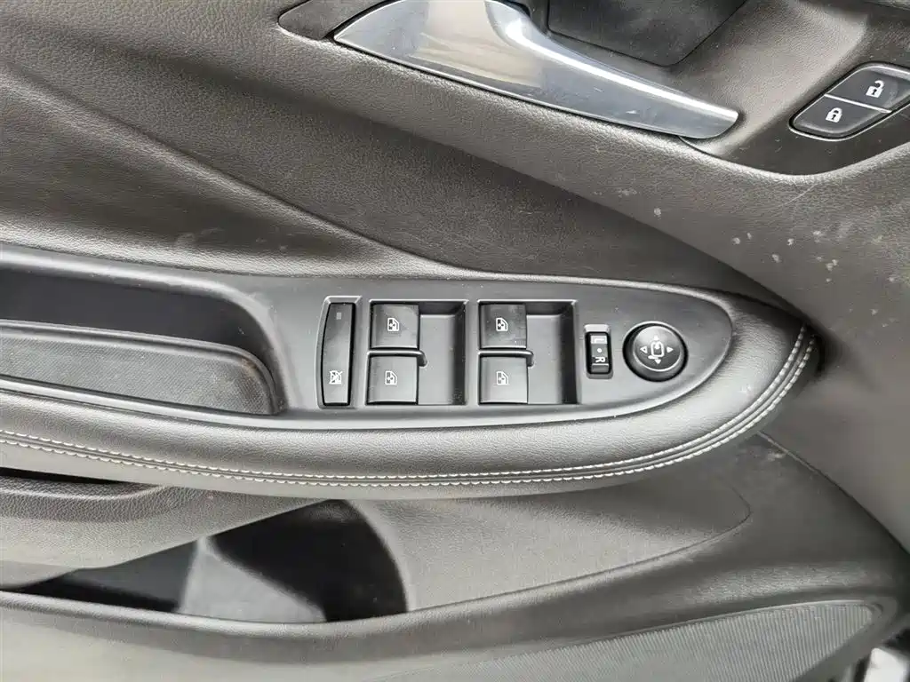 Buick Envision Plus 2020 — фото 9