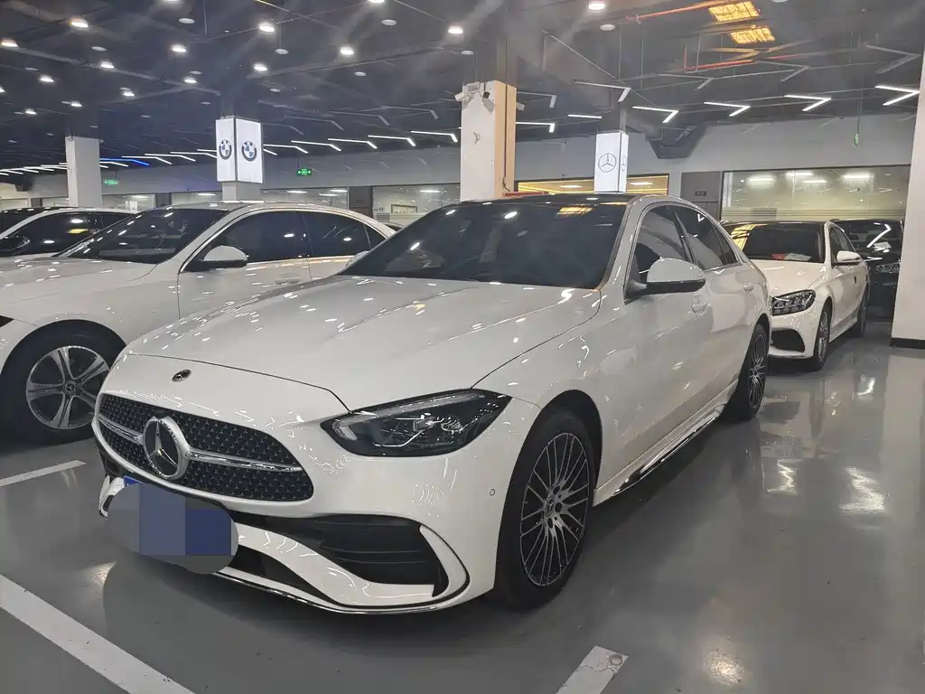 Mercedes-Benz C-Class 2024