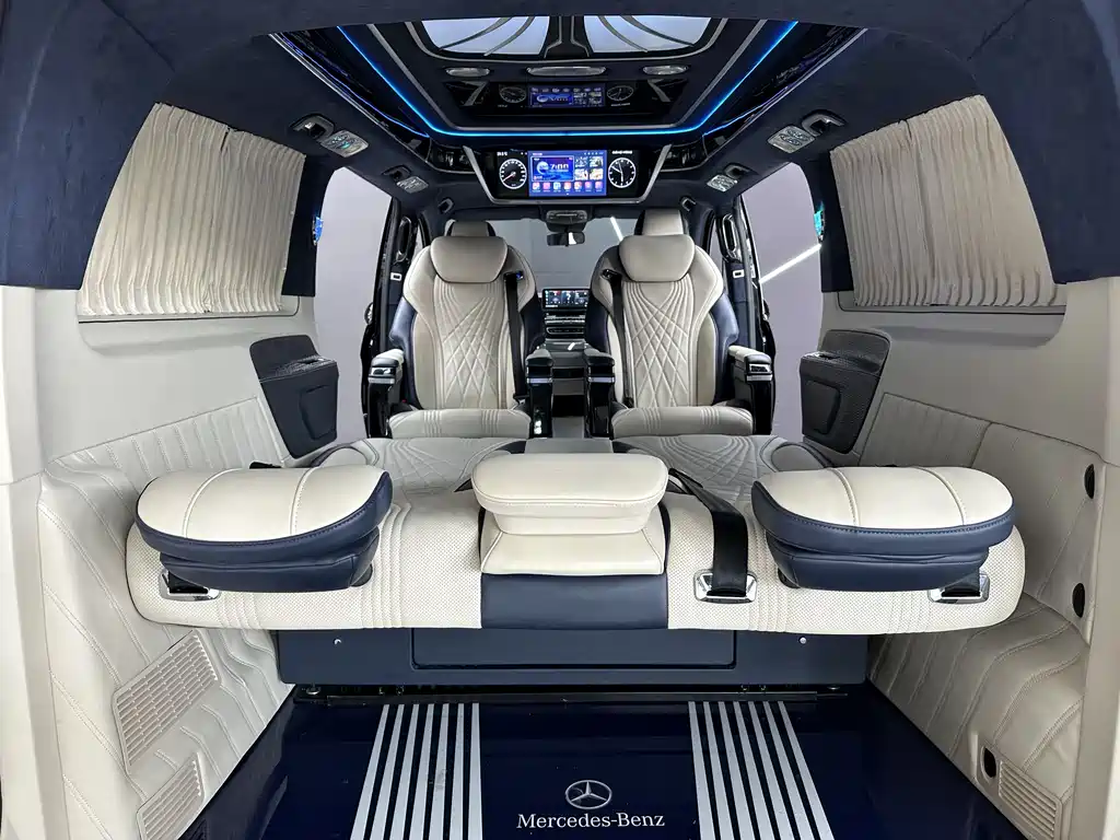 Mercedes-Benz Vito 2023 — фото 17