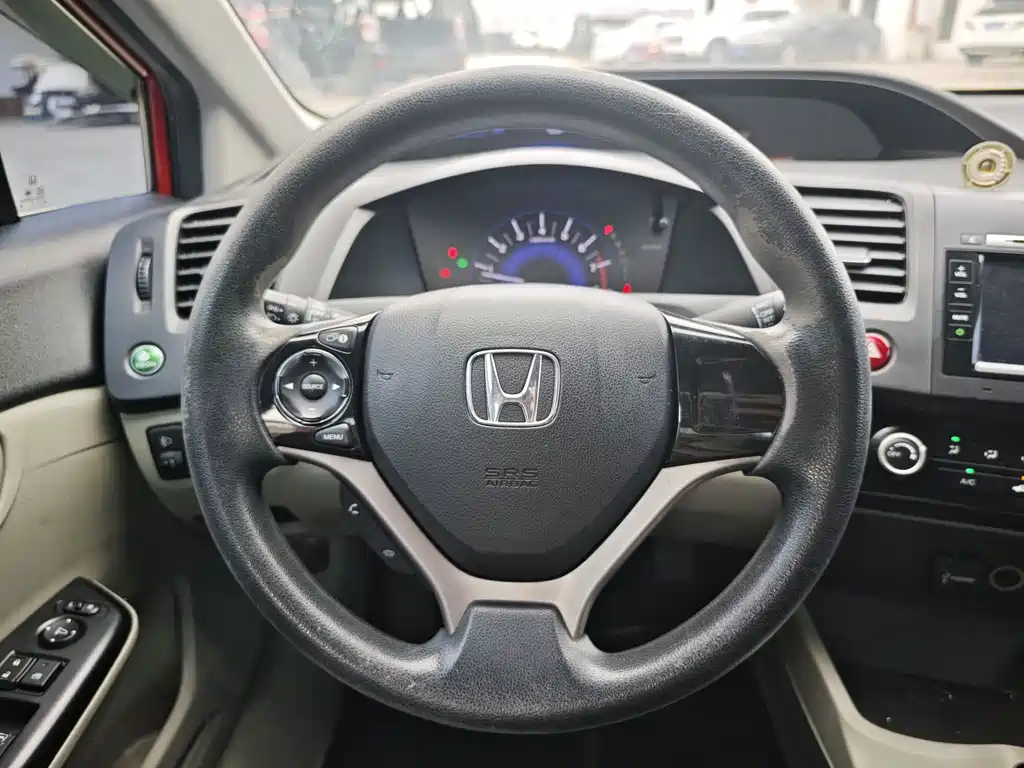 Honda Civic 2015 — фото 8