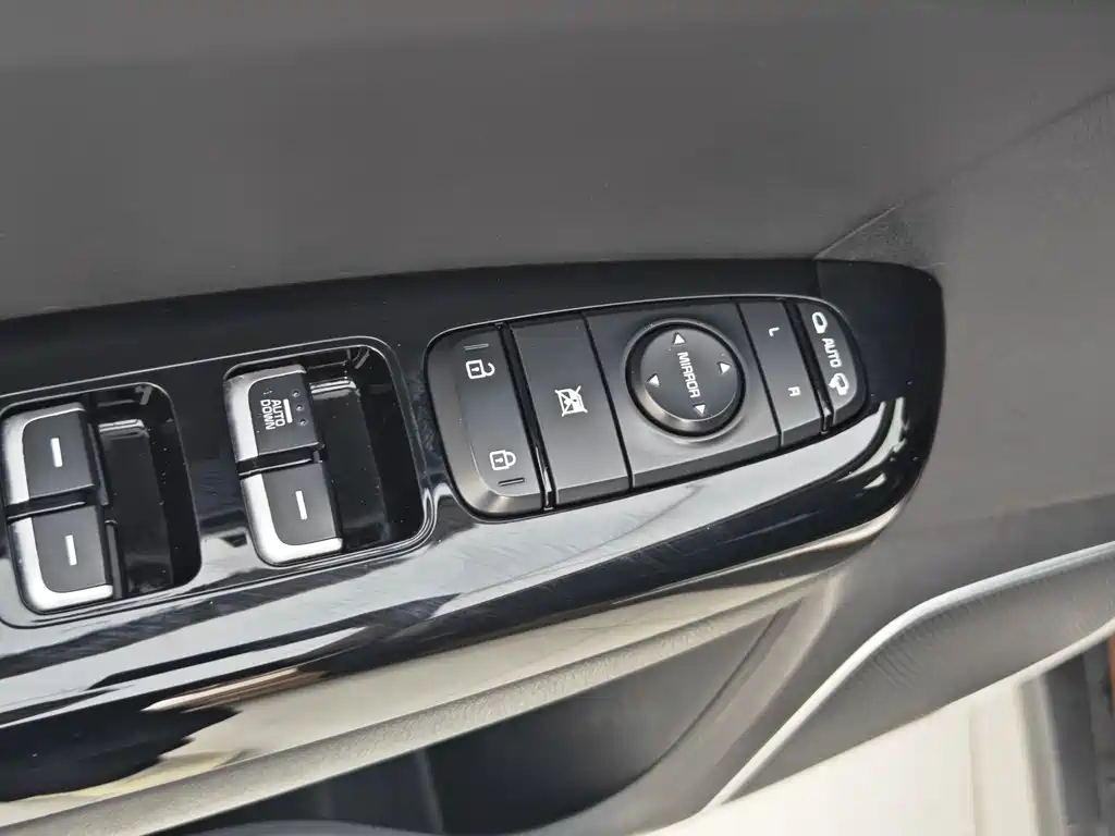Kia KX5 2016 — фото 26