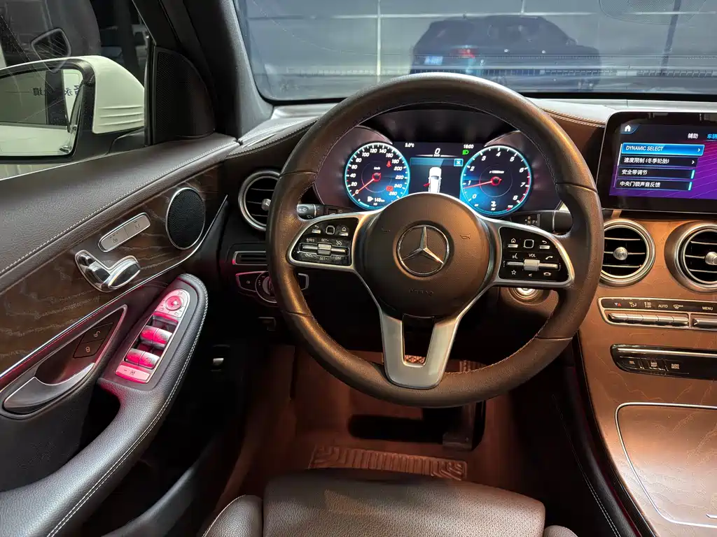 Mercedes-Benz GLC 2020 — фото 10