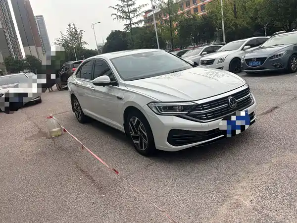 Volkswagen Sagitar 2024