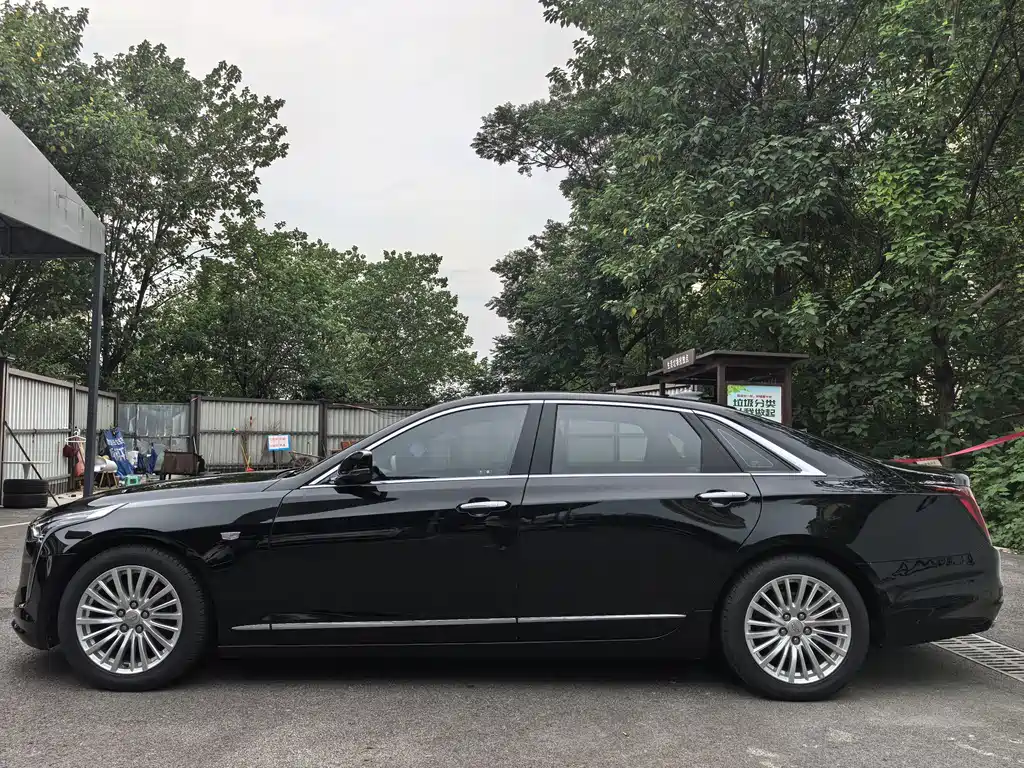 Cadillac CT6 2023 — фото 19
