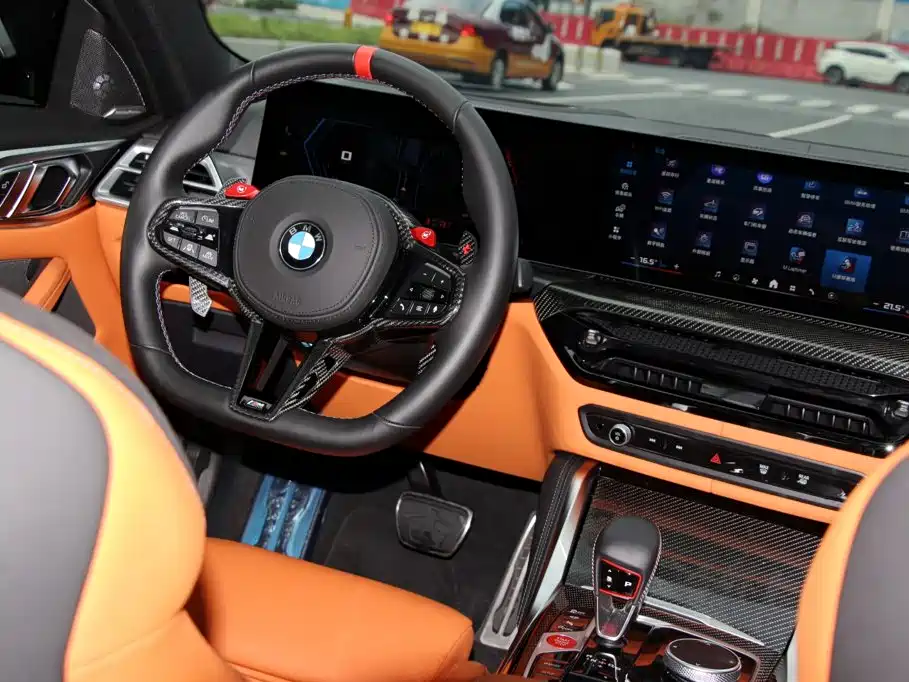 BMW M4 2025 — фото 13
