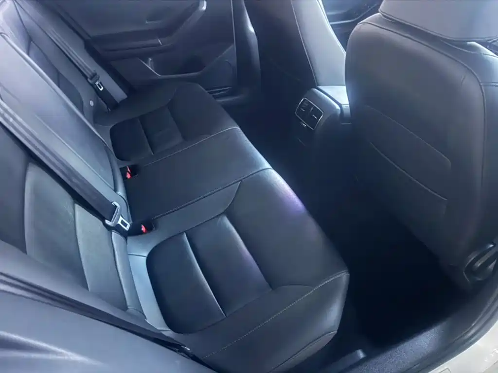 Volkswagen Sagitar 2017 — фото 12