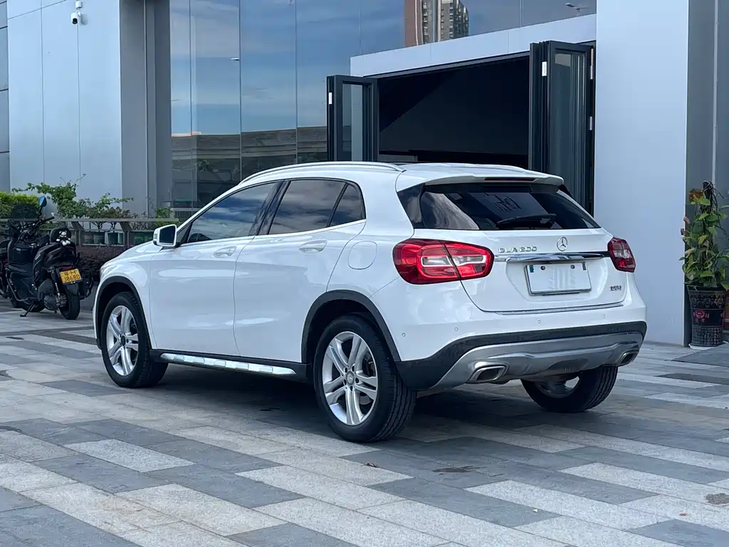 Mercedes-Benz GLA 2015 — фото 20