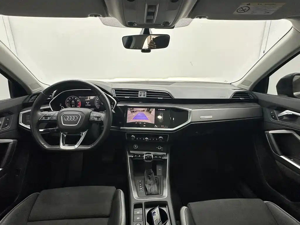 Audi Q3 2023 — фото 10