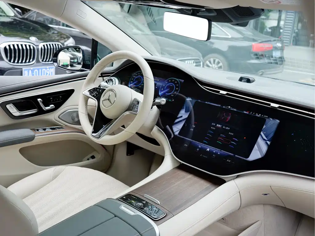 Mercedes-Benz EQS 2024 — фото 16