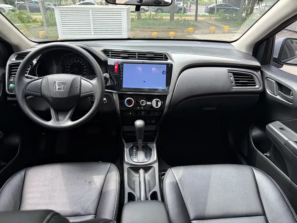 Honda City 2016 — фото 10