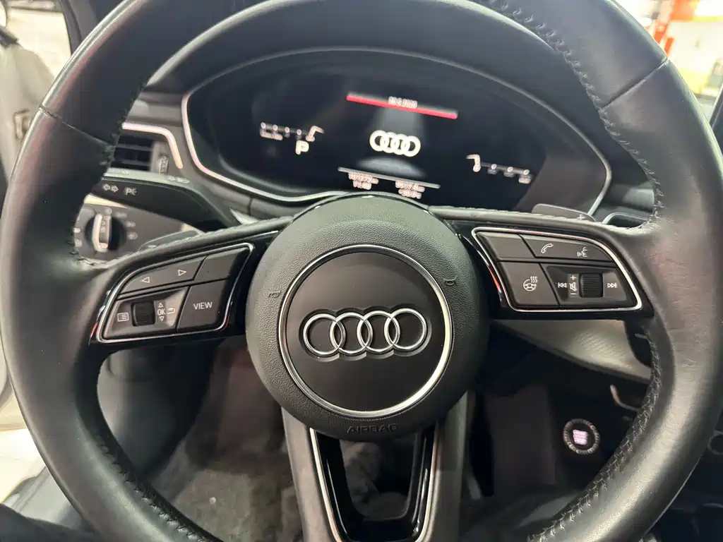 Audi A4L 2021 — фото 12