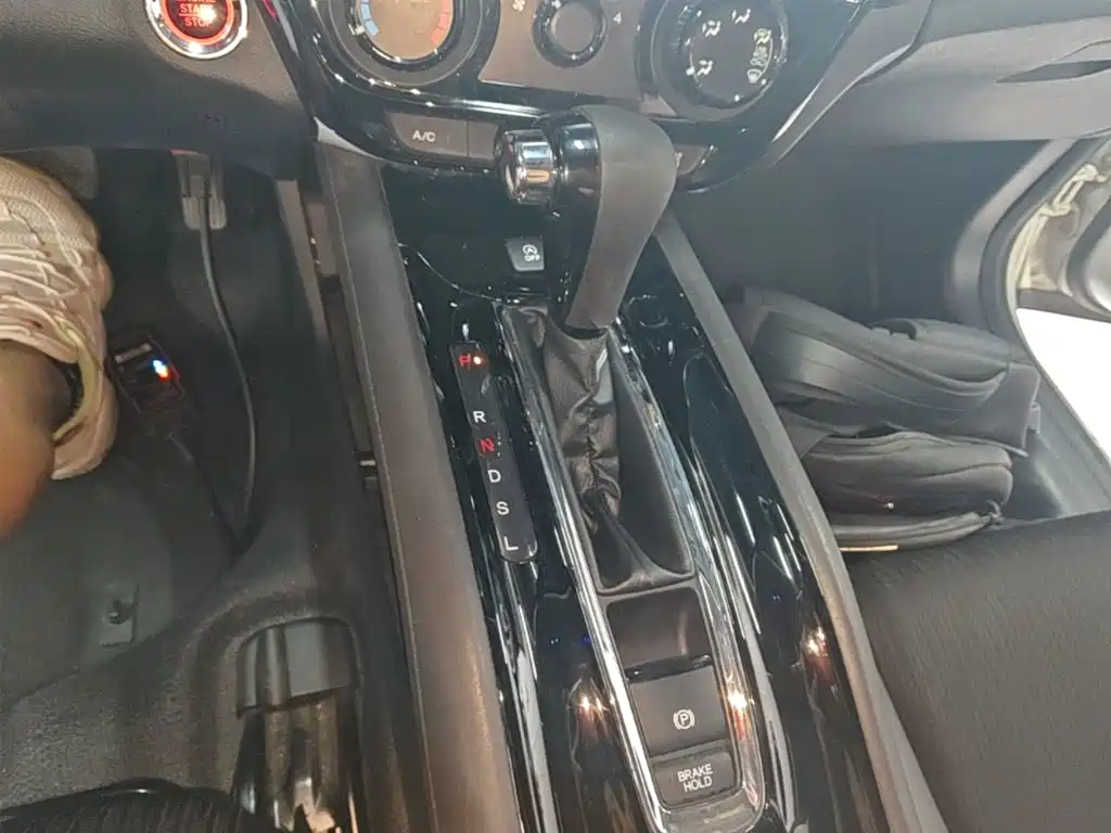 Honda Vezel 2021 — фото 14