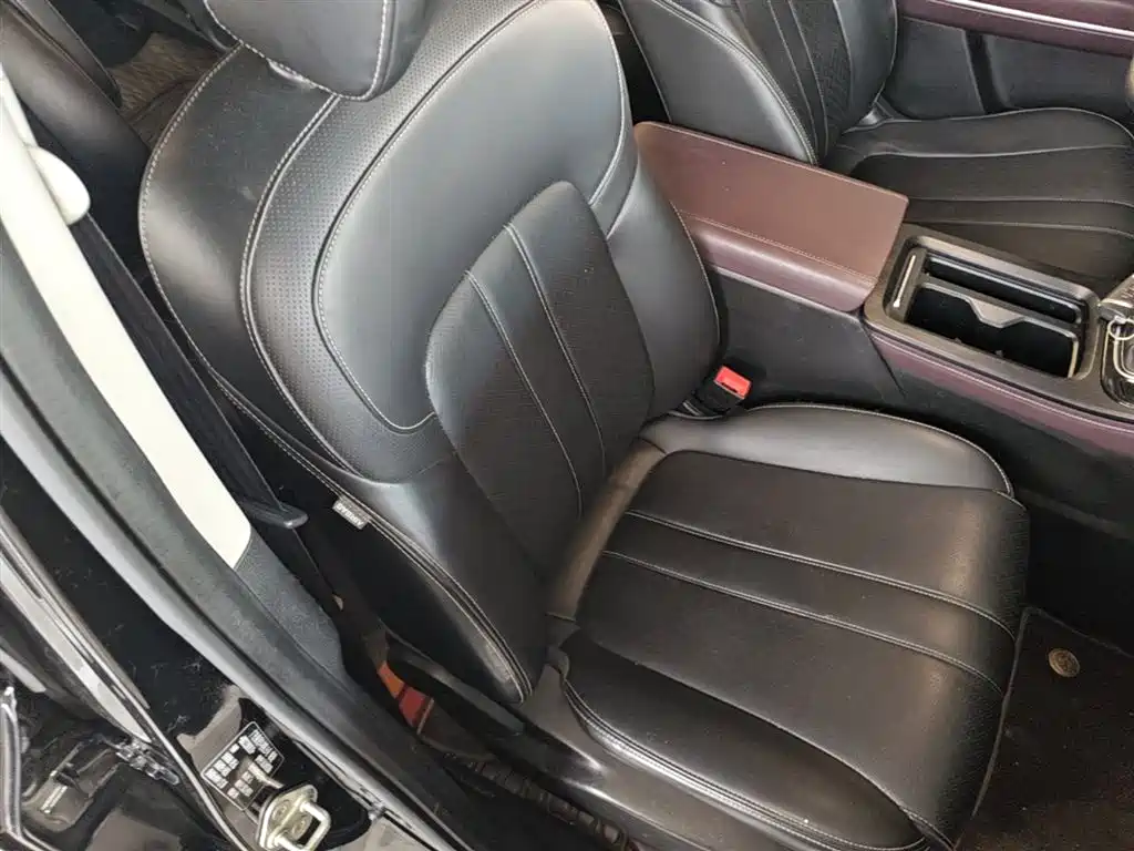 GAC Motor Trumpchi M6 2021 — фото 25