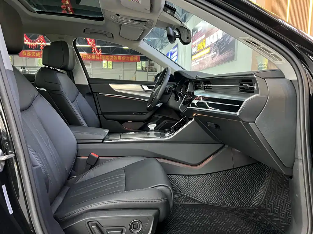 Audi A6L 2021