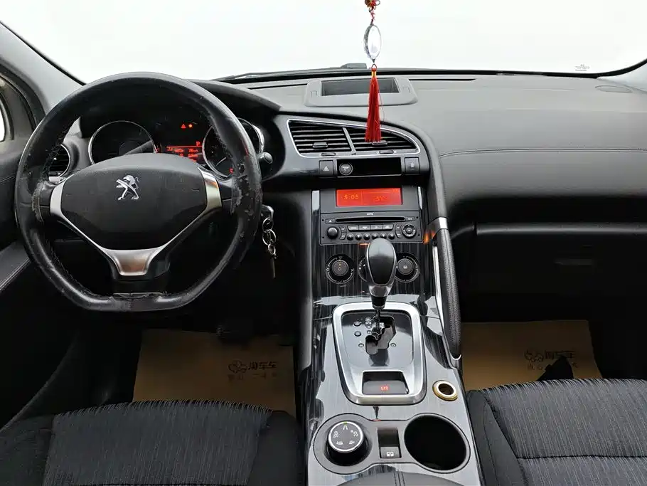 Peugeot 3008 2015 — фото 12