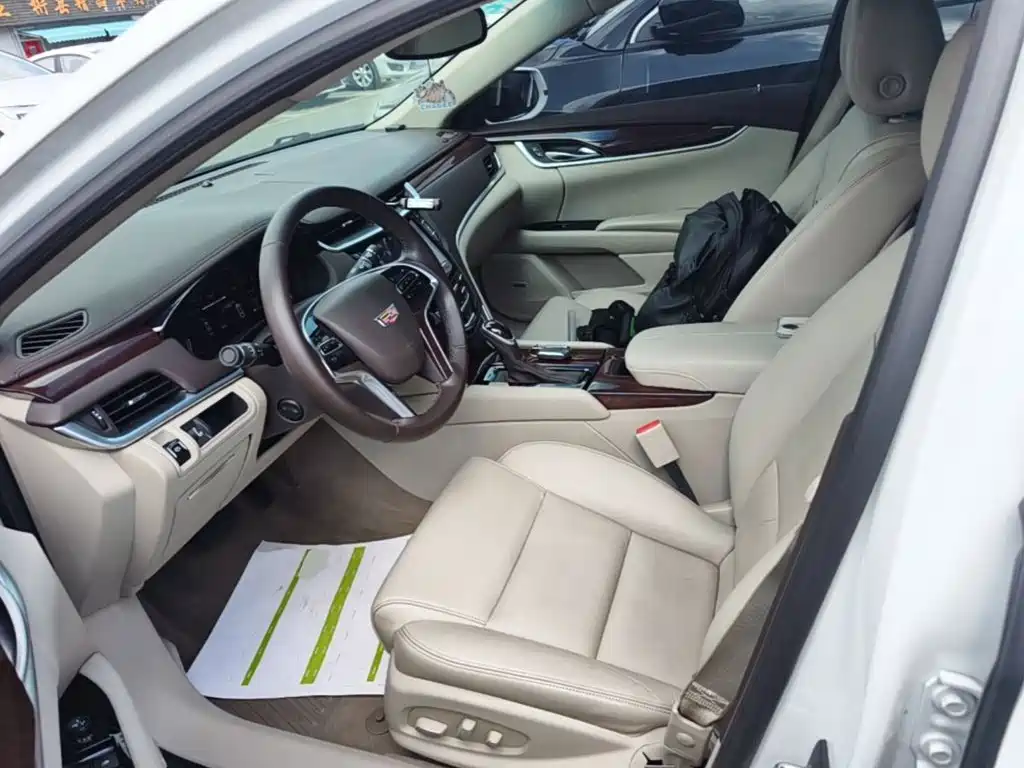 Cadillac XTS 2016 — фото 15