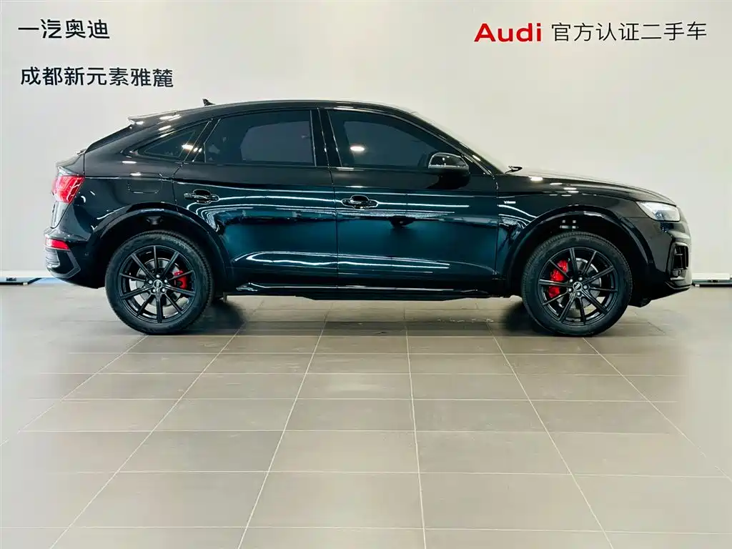 Audi Q5L Sportback 2025 — фото 3
