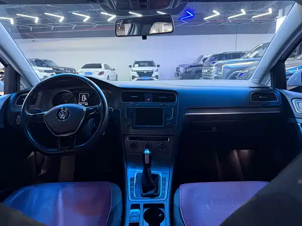 Volkswagen Golf 2016