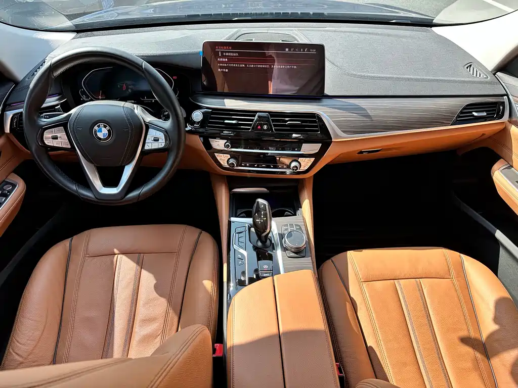 BMW 6 Series GT 2021 — фото 14