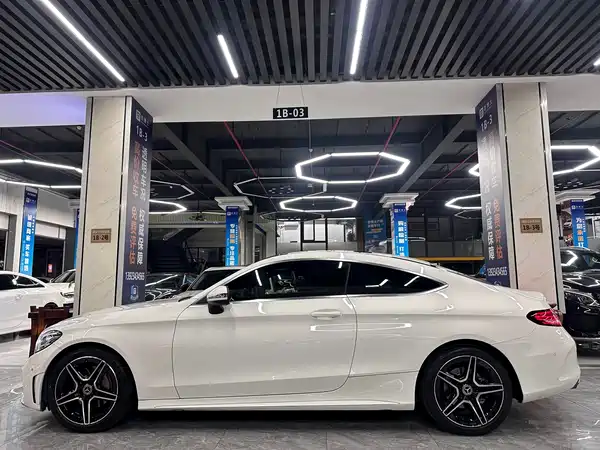 Mercedes-Benz C-Class 2021