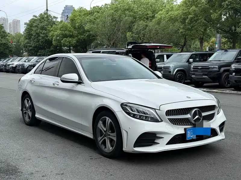 Mercedes-Benz C-Class 2019 — фото 3