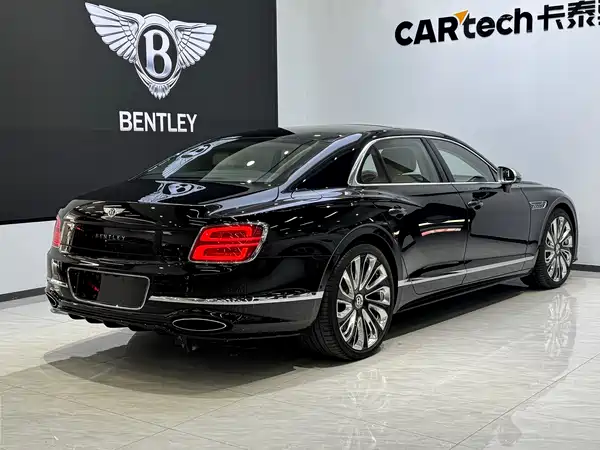 Bentley Flying Spur Plug-In Hybrid 2025