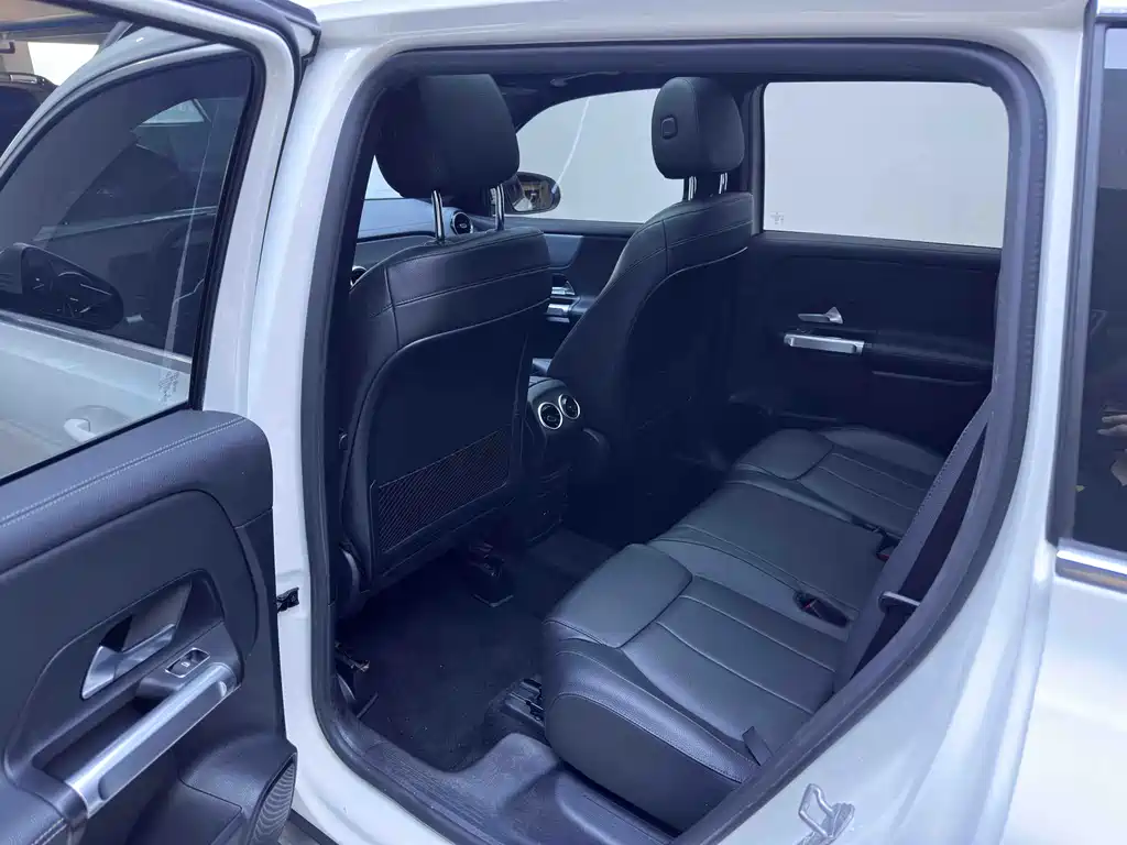 Mercedes-Benz GLB 2021 — фото 14