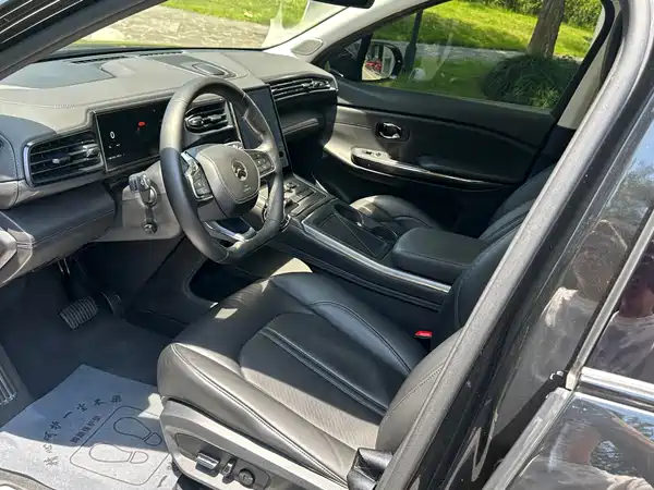NIO ES6 2020