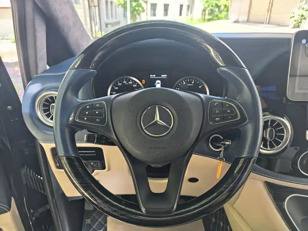 Mercedes-Benz Vito 2021 — фото 14
