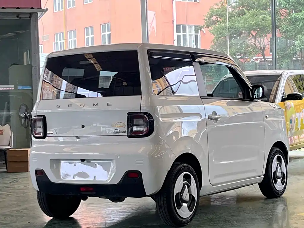 Geely Galaxy Panda 2023