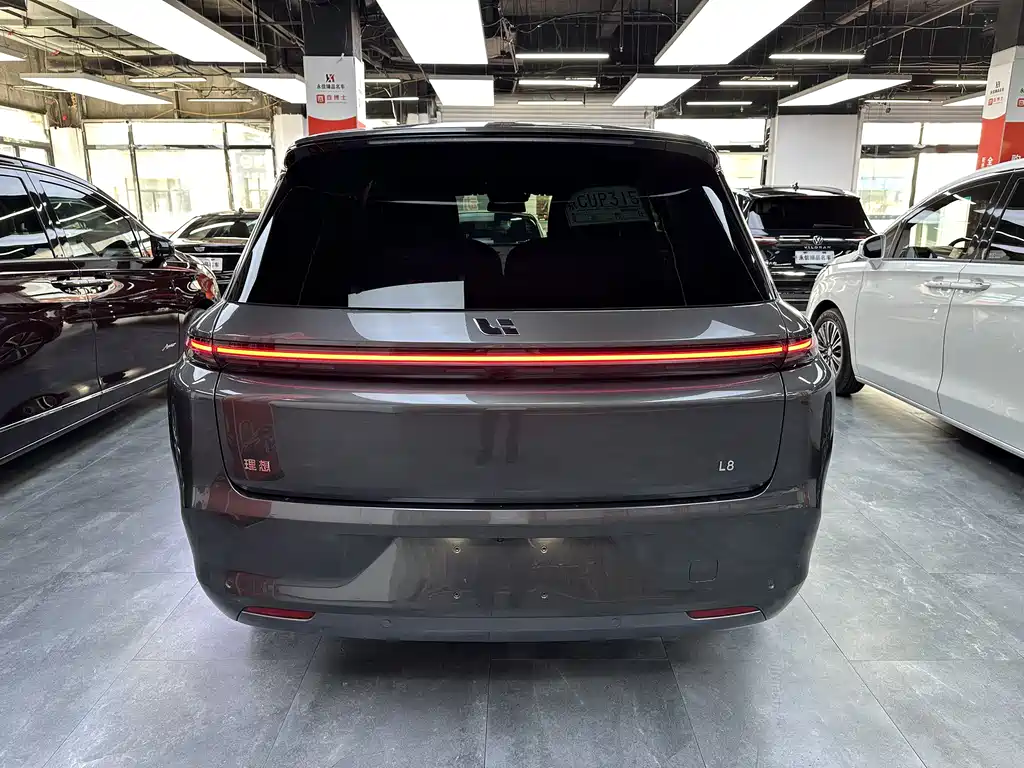 Li Auto Li L8 2024