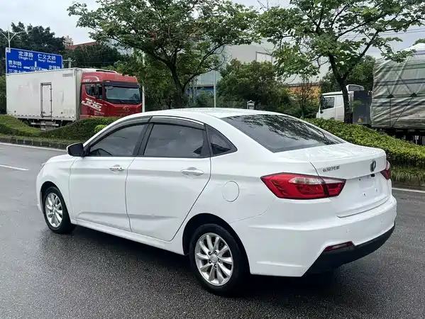 Changan Yuexiang V7 2016