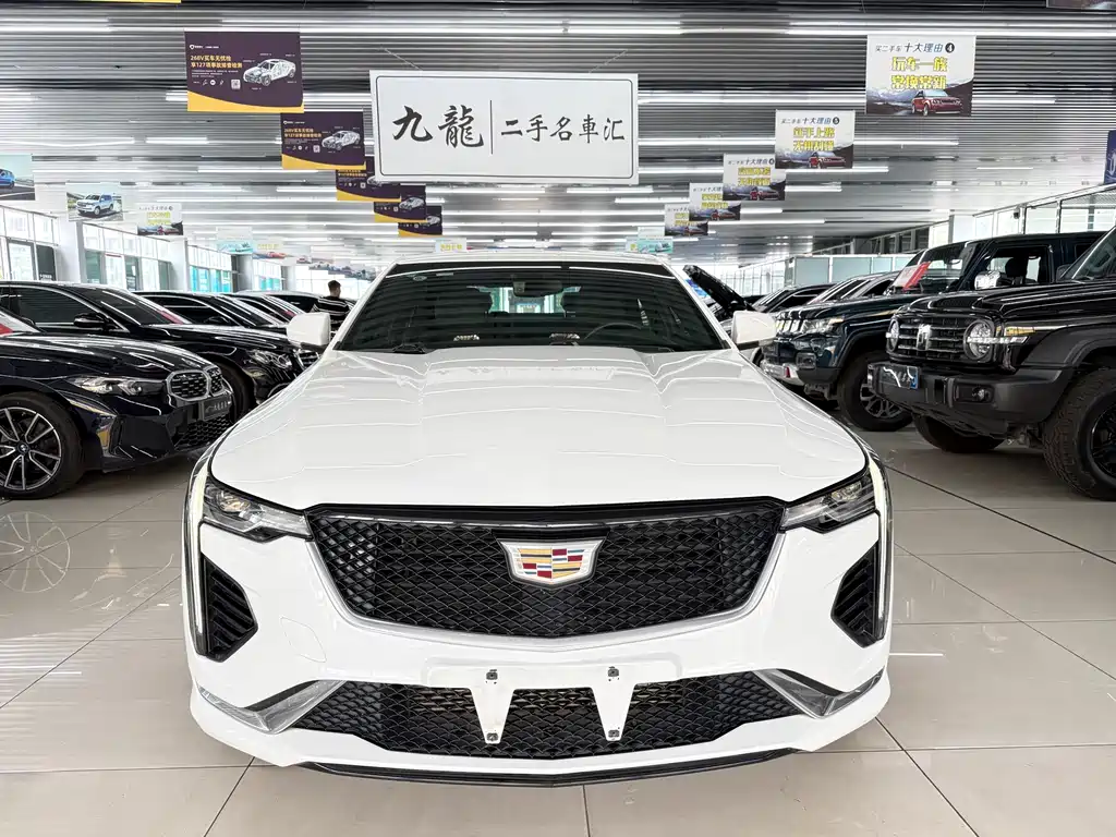 Cadillac CT4 2020 — фото 2