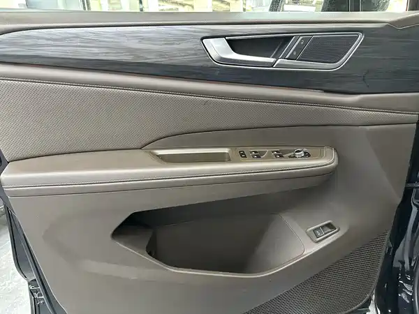 Volkswagen Viloran 2023