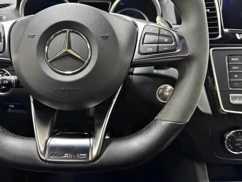 Mercedes-Benz GLE AMG 2016 — фото 25