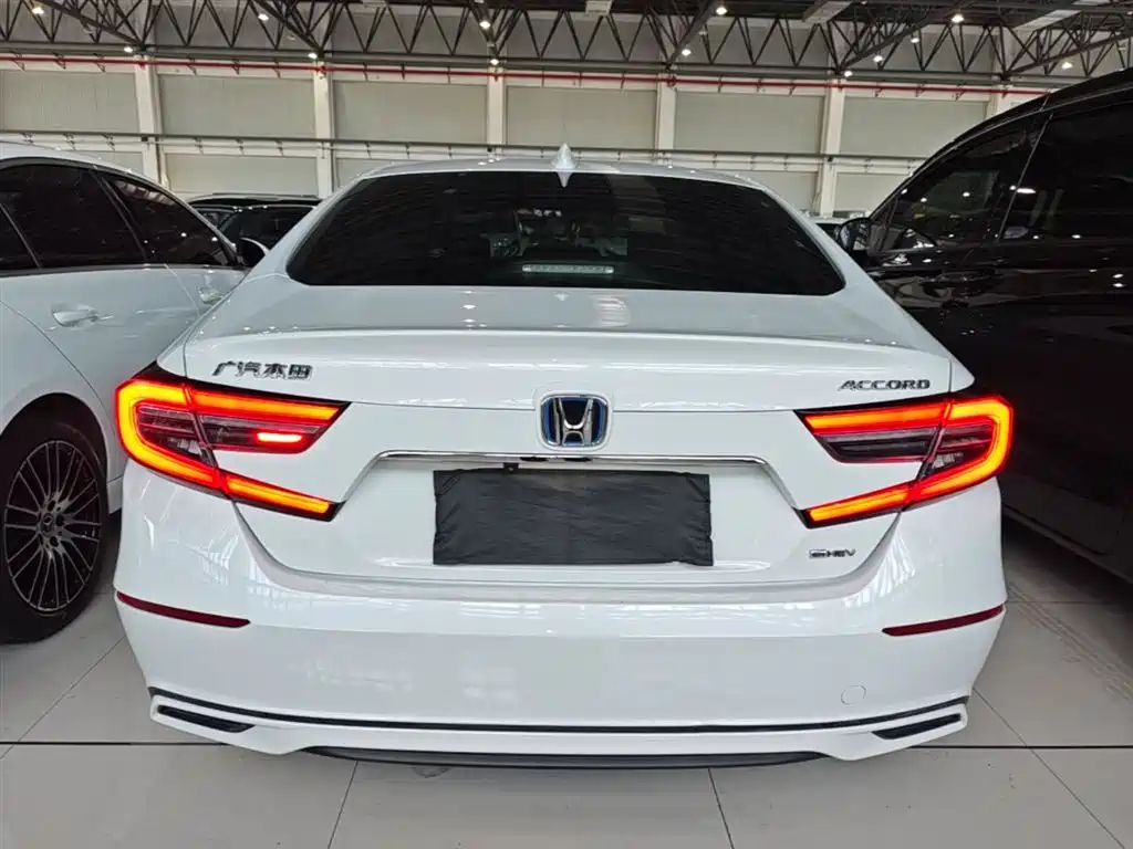 Honda Accord 2023 — фото 6