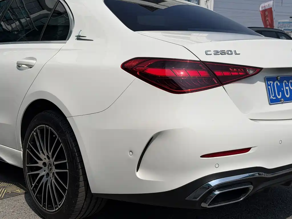 Mercedes-Benz C-Class 2025 — фото 17