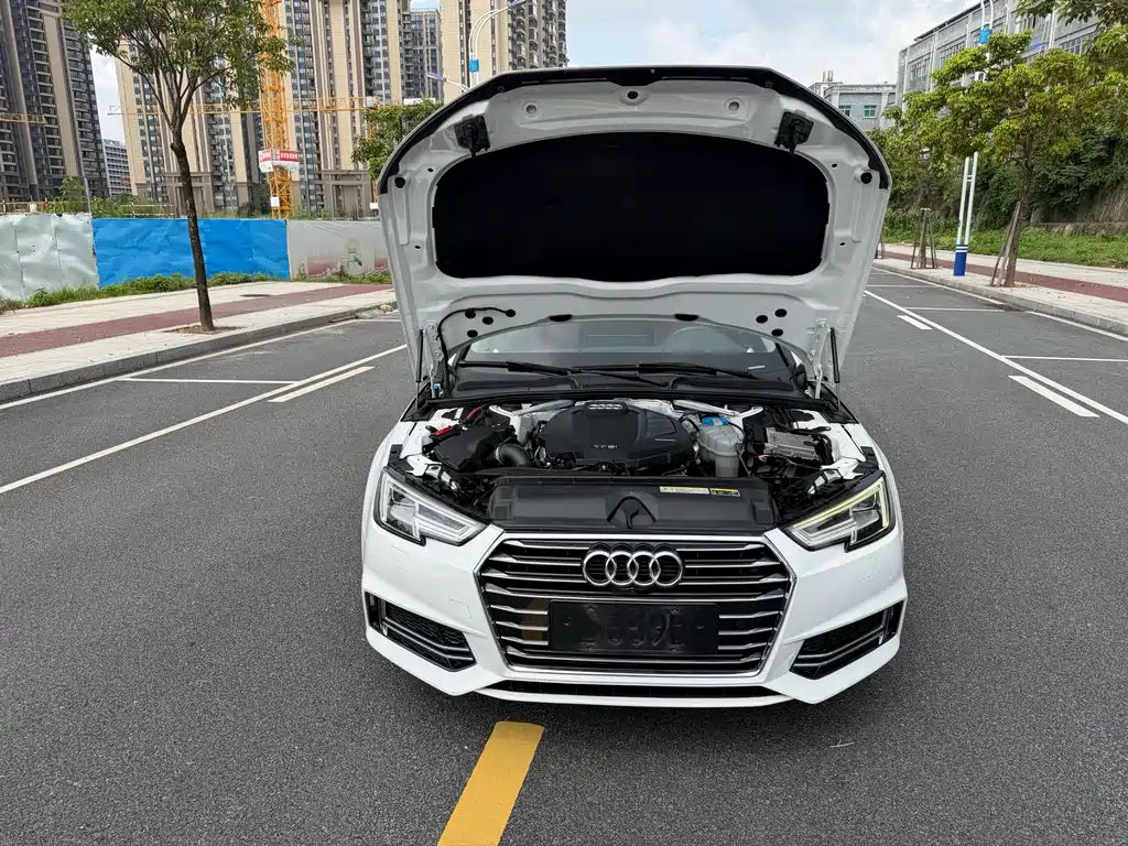 Audi A4L 2019 — фото 19