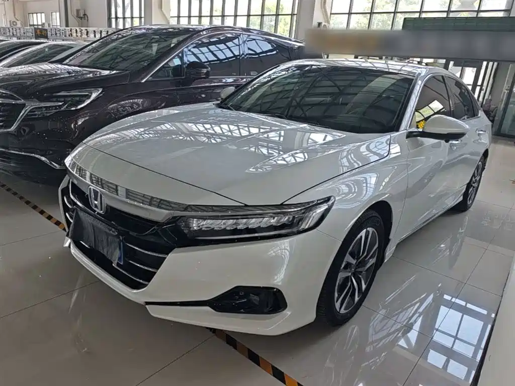 Honda Accord 2023 — фото 1