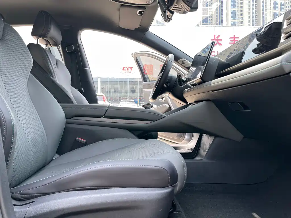 BYD Qin L 2024 — фото 16