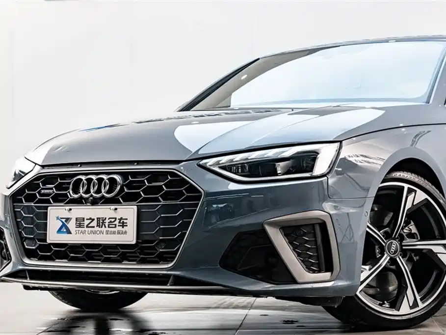 Audi A4L 2023 — фото 2