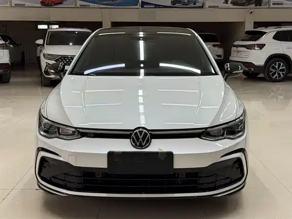 Volkswagen Golf 2023