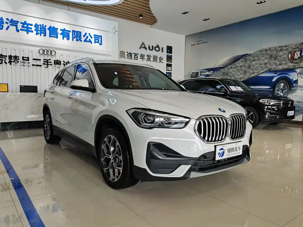 BMW X1 2021 — фото 3